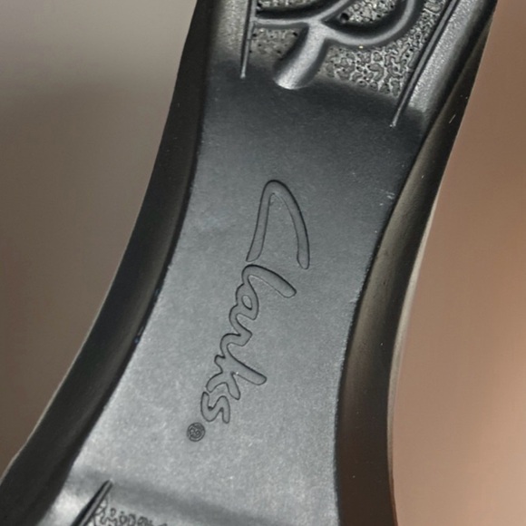 Clarks Artisan Collection Tan Leather Slip-On Wedge Sandals Size 8 - Picture 5 of 6